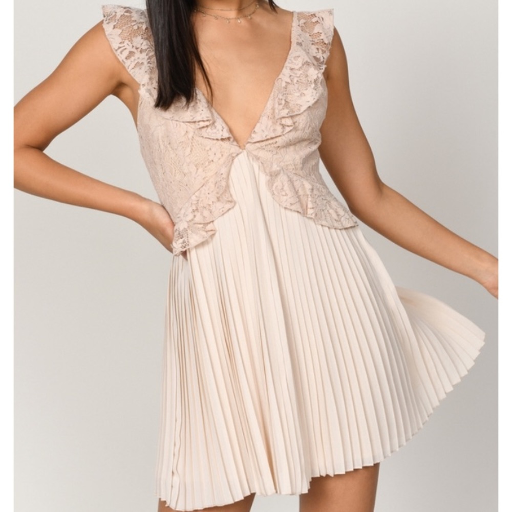 Cream Tobi Pleated Dress